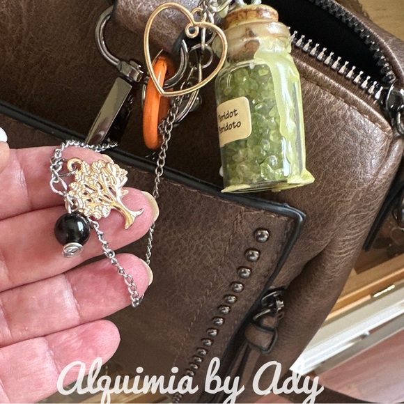 Peridot colorfu bag charms bohemian handmade key card holder - Picture 2 of 3